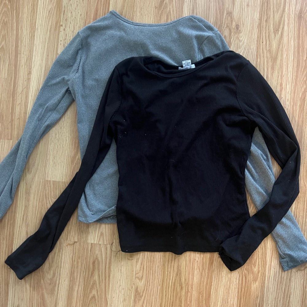 Black and Gray Long Sleeve Tops